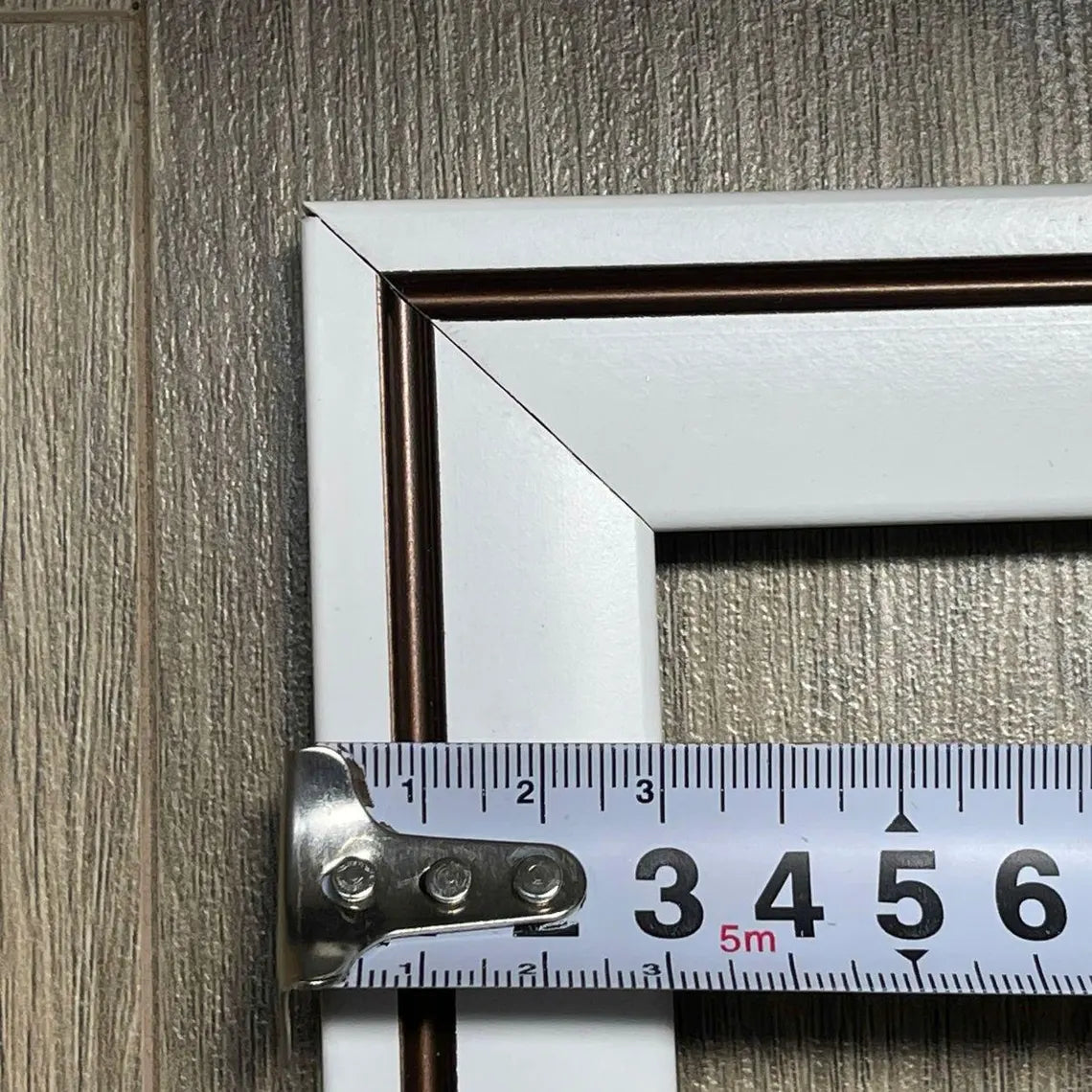Minimalist White edge TV frame